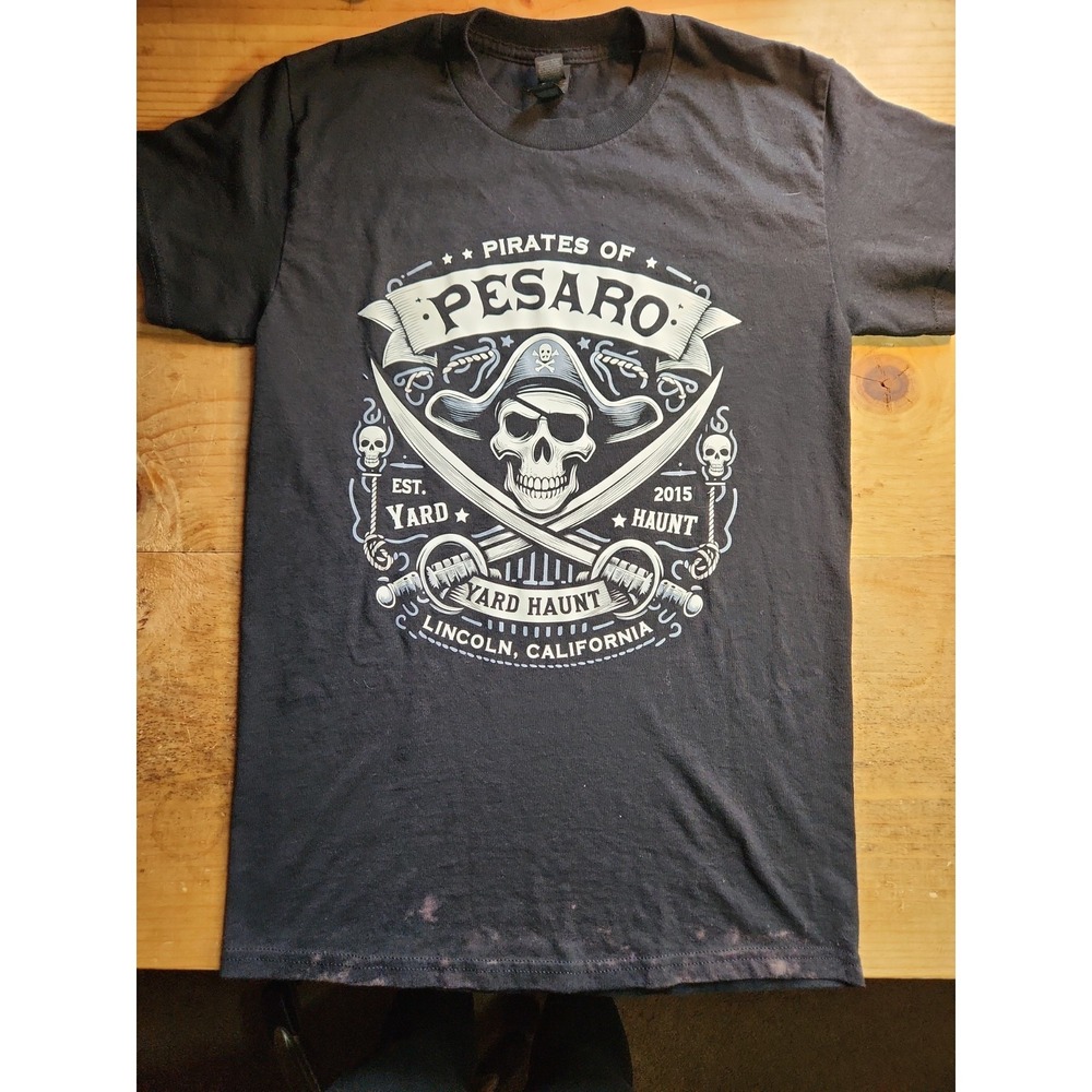 Mens Black Gildan Graphic Tee By Pirates Of Pesaro, Sz S.